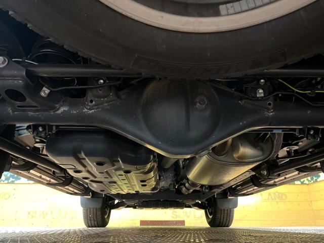 ランドクルーザープラド TX Lパッケージ マットブラックエディション サンルーフ メーカーナビ 全周囲カメラ 7人乗り ブラインドスポットモニター ベージュ革シート 禁煙車 シートエアコン ルーフレール セーフティセンス レーダークルーズ 純正18アルミ ETC2.0(19枚目)