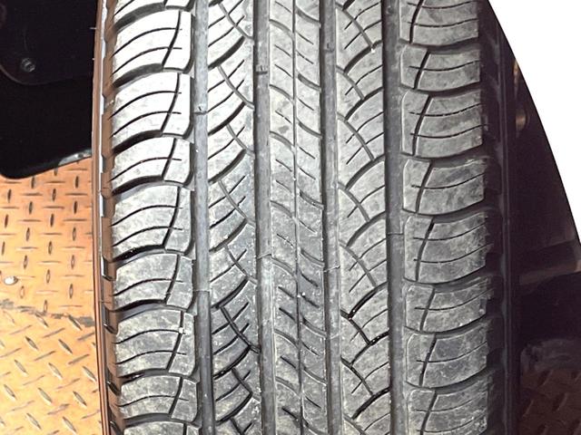 ランドクルーザープラド TX Lパッケージ マットブラックエディション サンルーフ メーカーナビ 全周囲カメラ 7人乗り ブラインドスポットモニター ベージュ革シート 禁煙車 シートエアコン ルーフレール セーフティセンス レーダークルーズ 純正18アルミ ETC2.0(51枚目)