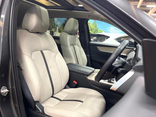 CX-80 XD Lパッケージ パノラマルーフ BOSEサウンド 12型ナビ 全周囲カメラ ルーフレール 6人乗り 後席ウォークスルー 禁煙車 白革シート シートヒーター パワーバックドア BSM 純正20アルミ LEDヘッド(8枚目)