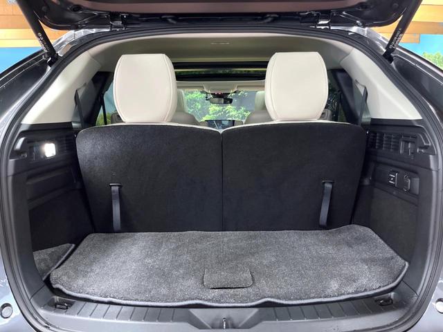 CX-80 XD Lパッケージ パノラマルーフ BOSEサウンド 12型ナビ 全周囲カメラ ルーフレール 6人乗り 後席ウォークスルー 禁煙車 白革シート シートヒーター パワーバックドア BSM 純正20アルミ LEDヘッド(11枚目)