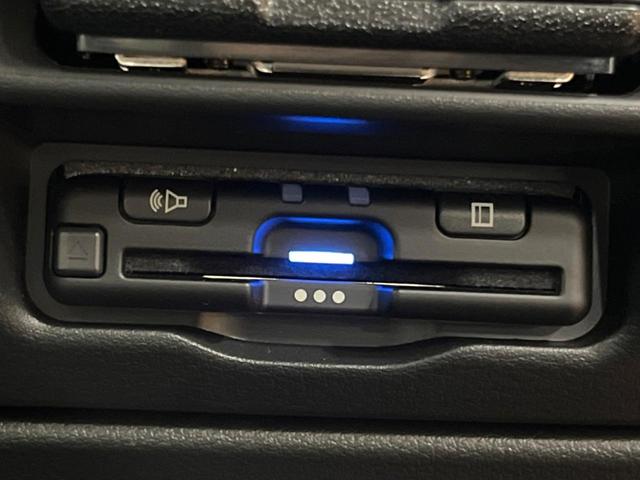 CX-80 XD Lパッケージ パノラマルーフ BOSEサウンド 12型ナビ 全周囲カメラ ルーフレール 6人乗り 後席ウォークスルー 禁煙車 白革シート シートヒーター パワーバックドア BSM 純正20アルミ LEDヘッド(40枚目)