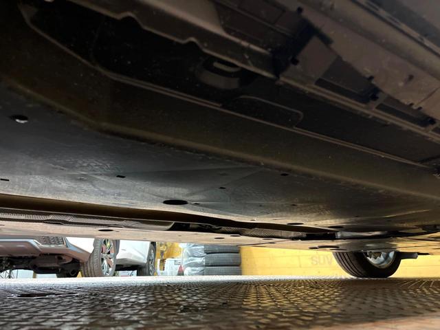 CX-80 XD Lパッケージ パノラマルーフ BOSEサウンド 12型ナビ 全周囲カメラ ルーフレール 6人乗り 後席ウォークスルー 禁煙車 白革シート シートヒーター パワーバックドア BSM 純正20アルミ LEDヘッド(48枚目)