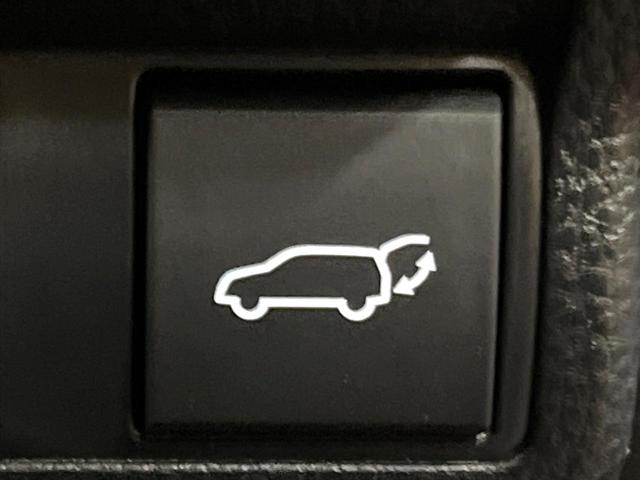 カローラクロス ハイブリッド Z ガラスルーフ 10型ナビ 全周囲カメラ 禁煙車 トヨタチームメイト ブラインドスポットモニター パワーバックドア シートヒーター レーダークルーズ セーフティセンス 純正18インチアルミ LEDヘッド(39枚目)