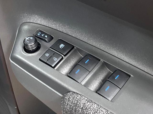 シエンタ ハイブリッドZ 禁煙車 10型ナビ 全周囲カメラ 両側電動ドア 7人乗り 衝突軽減システム レーダークルーズ コーナーセンサー スマートキー LEDヘッド ETC オートハイビーム 車線逸脱警報 オートライト(47枚目)