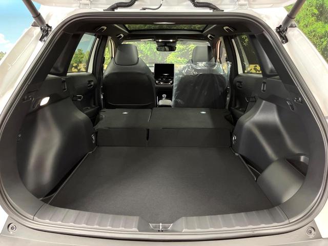 カローラクロス GRスポーツ 登録済未使用車 ガラスルーフ トヨタチームメイト 10型ナビ 全周囲カメラ セーフティセンス レーダークルーズ パワーバックドア フルセグ Bluetooth再生 シートヒーター LEDヘッド ETC(11枚目)