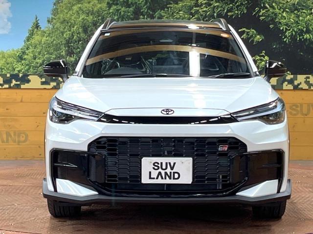 カローラクロス GRスポーツ 登録済未使用車 ガラスルーフ トヨタチームメイト 10型ナビ 全周囲カメラ セーフティセンス レーダークルーズ パワーバックドア フルセグ Bluetooth再生 シートヒーター LEDヘッド ETC(15枚目)