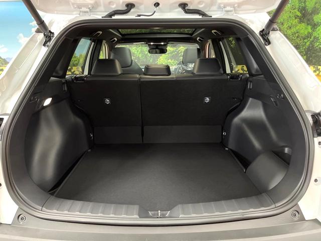 カローラクロス GRスポーツ 登録済未使用車 ガラスルーフ トヨタチームメイト 10型ナビ 全周囲カメラ セーフティセンス レーダークルーズ パワーバックドア フルセグ Bluetooth再生 シートヒーター LEDヘッド ETC(30枚目)