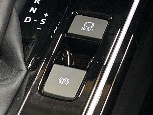 カローラクロス GRスポーツ 登録済未使用車 ガラスルーフ トヨタチームメイト 10型ナビ 全周囲カメラ セーフティセンス レーダークルーズ パワーバックドア フルセグ Bluetooth再生 シートヒーター LEDヘッド ETC(44枚目)