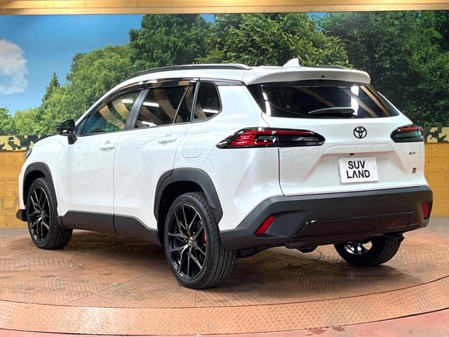 カローラクロス GRスポーツ 登録済未使用車 ガラスルーフ トヨタチームメイト 10型ナビ 全周囲カメラ セーフティセンス レーダークルーズ パワーバックドア フルセグ Bluetooth再生 シートヒーター LEDヘッド ETC(65枚目)