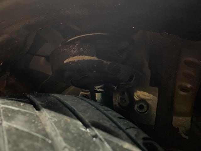 ヴォクシー ハイブリッドS-Z モデリスタエアロ 後席モニター 10型ナビ 快適利便パッケージ 両側電動ドア 禁煙車 100V電源 電動リアドア デジタルインナーミラー シートヒータ― ハンドルヒーター 純正17インチアルミ ETC(20枚目)