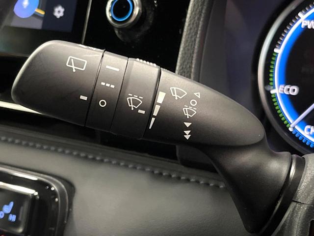 ヴォクシー ハイブリッドS-Z モデリスタエアロ 後席モニター 10型ナビ 快適利便パッケージ 両側電動ドア 禁煙車 100V電源 電動リアドア デジタルインナーミラー シートヒータ― ハンドルヒーター 純正17インチアルミ ETC(52枚目)