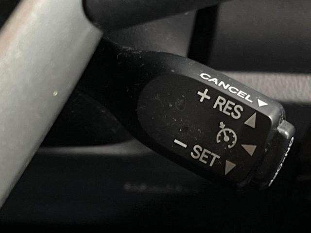 ヴォクシー ZS 煌 後席モニター BIGX9型ナビ 禁煙車 両側電動ドア セーフティセンス クルーズコントロール バックカメラ 純正16インチアルミ LEDヘッド&フォグ フルセグ Bluetooth再生 ETC(6枚目)