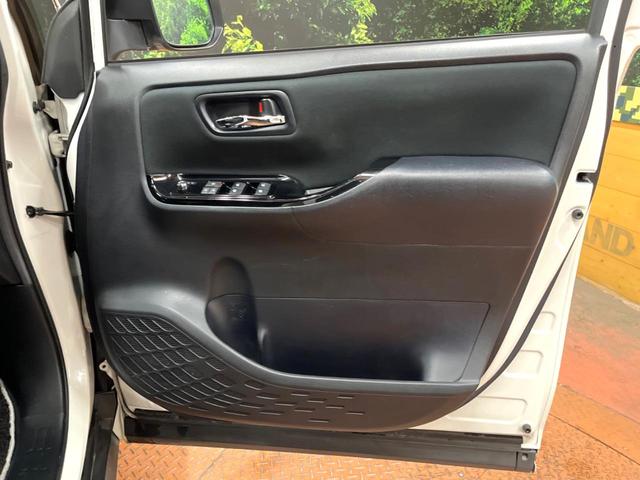 ヴォクシー ZS 煌 後席モニター BIGX9型ナビ 禁煙車 両側電動ドア セーフティセンス クルーズコントロール バックカメラ 純正16インチアルミ LEDヘッド&フォグ フルセグ Bluetooth再生 ETC(34枚目)