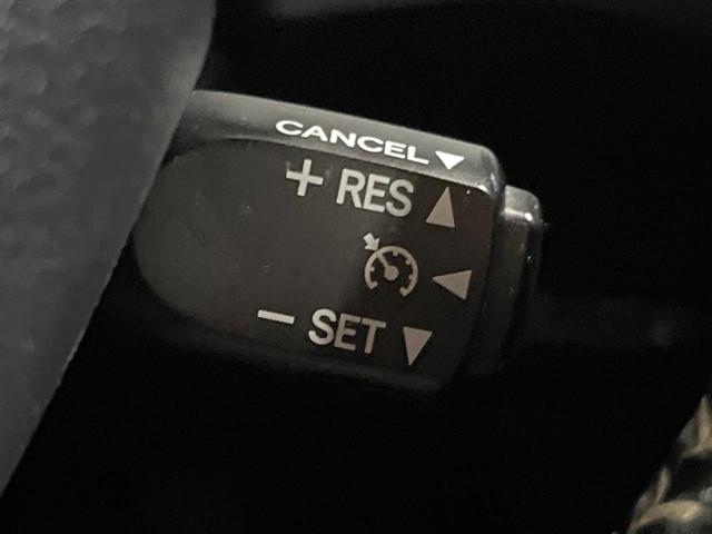 シエンタ ハイブリッドG クエロ 禁煙車 9型ナビ 全周囲カメラ 両側電動ドア クルーズコントロール セーフティセンス LEDヘッド フルセグ Bluetooth再生 オートマチックハイビーム 車線逸脱警報 ETC オートエアコン(6枚目)