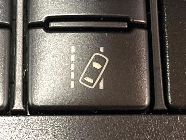 シエンタ ハイブリッドG クエロ 禁煙車 9型ナビ 全周囲カメラ 両側電動ドア クルーズコントロール セーフティセンス LEDヘッド フルセグ Bluetooth再生 オートマチックハイビーム 車線逸脱警報 ETC オートエアコン(37枚目)