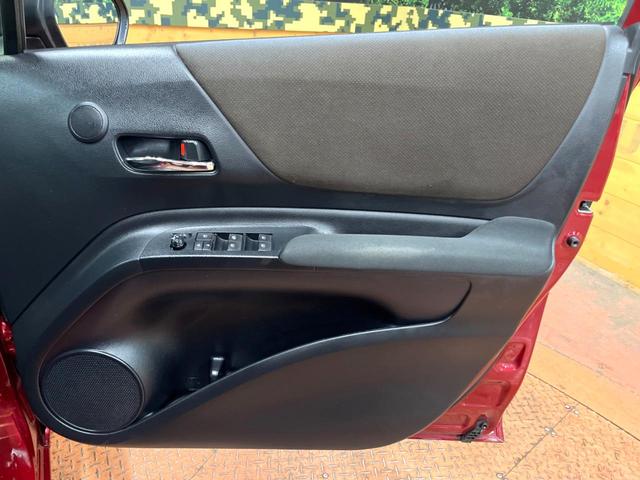 シエンタ ハイブリッドG クエロ 禁煙車 9型ナビ 全周囲カメラ 両側電動ドア クルーズコントロール セーフティセンス LEDヘッド フルセグ Bluetooth再生 オートマチックハイビーム 車線逸脱警報 ETC オートエアコン(40枚目)