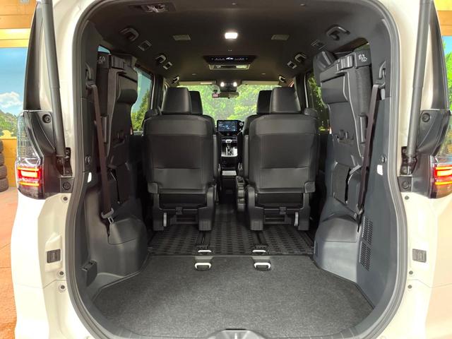ヴォクシー S-Z 後席モニター 快適利便PKG 3眼LEDヘッド 10型ナビ 禁煙車 両側電動ドア 電動リアゲート シートヒーター レーダークルーズ 衝突軽減 クリアランスソナー バックカメラ Bluetooth(11枚目)