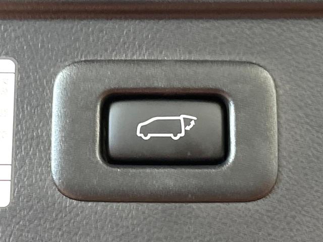 アルファード 2.5S Cパッケージ サンルーフ TRDフルエアロ 両側電動ドア 後席モニター レーダークルーズ バックカメラ 衝突被害軽減システム 禁煙車 電動リアゲート レザー調シート 前席シートエアコン ドラレコ コーナーセンサー(29枚目)