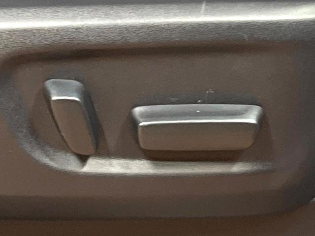 アルファード 2.5S Cパッケージ サンルーフ TRDフルエアロ 両側電動ドア 後席モニター レーダークルーズ バックカメラ 衝突被害軽減システム 禁煙車 電動リアゲート レザー調シート 前席シートエアコン ドラレコ コーナーセンサー(58枚目)