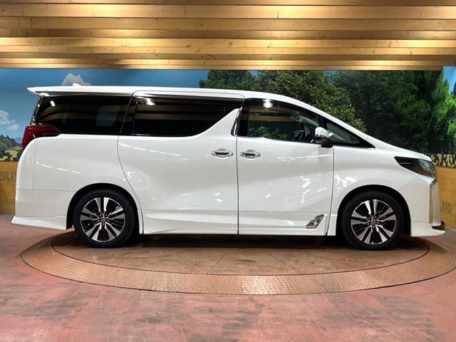 アルファード 2.5S Cパッケージ サンルーフ TRDフルエアロ 両側電動ドア 後席モニター レーダークルーズ バックカメラ 衝突被害軽減システム 禁煙車 電動リアゲート レザー調シート 前席シートエアコン ドラレコ コーナーセンサー(65枚目)