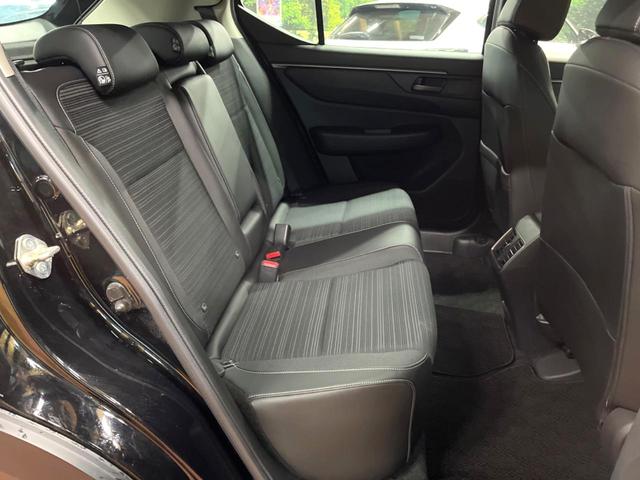 WR-V Z ホンダコネクトディスプレイ バックカメラ レーダークルーズ クリアランスソナー ホンダセンシング 禁煙 純正17インチアルミ LEDヘッド オートエアコン スマートキー Bluetooth接続(9枚目)