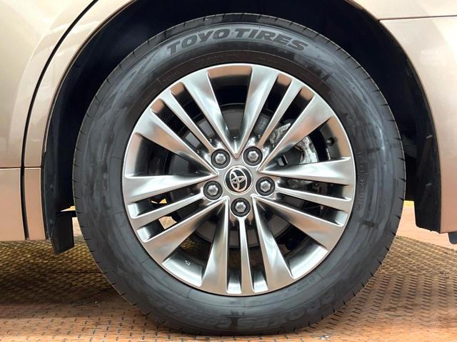 アルファード Z 左右独立ムーンルーフ 後席モニター 14型ナビ 全周囲カメラ 禁煙車 デジタルインナーミラー ユニバーサルステップ シートベンチレーション 両側電動ドア パワーバックドア 純正18インチアルミ(27枚目)