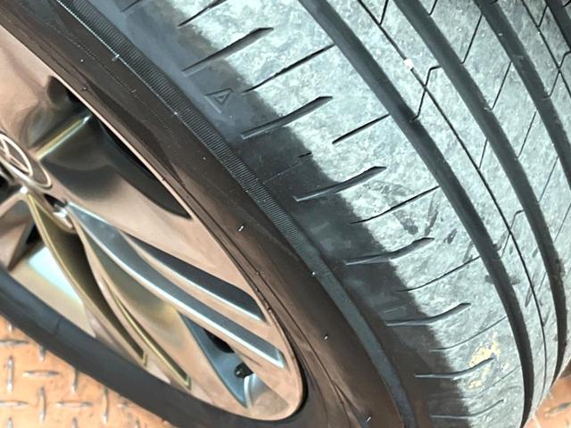 アルファード Z 左右独立ムーンルーフ 後席モニター 14型ナビ 全周囲カメラ 禁煙車 デジタルインナーミラー ユニバーサルステップ シートベンチレーション 両側電動ドア パワーバックドア 純正18インチアルミ(58枚目)