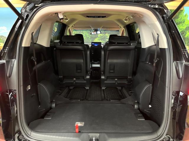 オデッセイハイブリッド e:HEVアブソルート・EX 禁煙車 10型ナビ 全周囲カメラ 両側電動ドア 7人乗り デジタルインナーミラー ブラインドスポットモニター シートヒーター パワーバックドア AC100V電源 レーダークルーズ ホンダセンシング(11枚目)