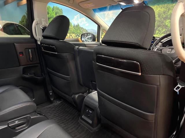 オデッセイハイブリッド e:HEVアブソルート・EX 禁煙車 10型ナビ 全周囲カメラ 両側電動ドア 7人乗り デジタルインナーミラー ブラインドスポットモニター シートヒーター パワーバックドア AC100V電源 レーダークルーズ ホンダセンシング(26枚目)