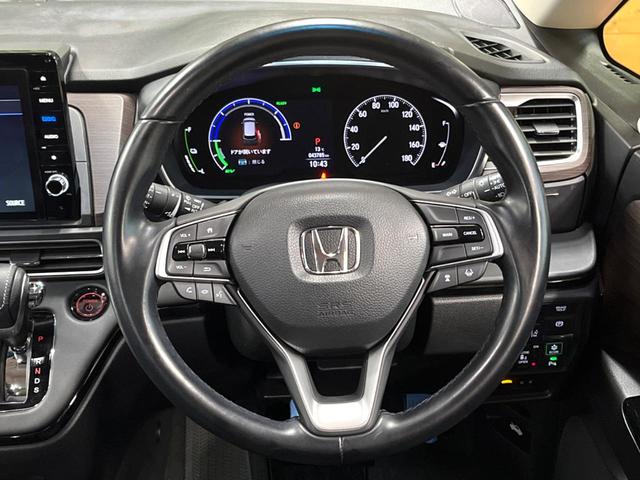 オデッセイハイブリッド e:HEVアブソルート・EX 禁煙車 10型ナビ 全周囲カメラ 両側電動ドア 7人乗り デジタルインナーミラー ブラインドスポットモニター シートヒーター パワーバックドア AC100V電源 レーダークルーズ ホンダセンシング(33枚目)