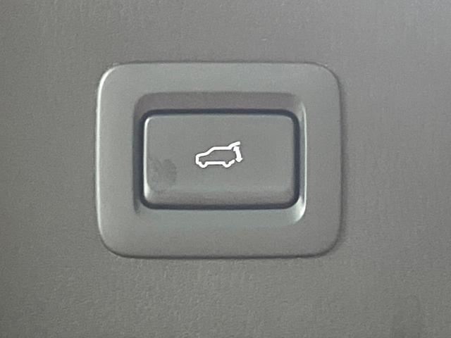CX-5 XD エクスクルーシブモード サンルーフ BOSE 10型ナビ 全周囲カメラ パワーバックドア 禁煙車 ブラインドスポットモニター シートベンチレーション レーダークルーズ 衝突軽減 ステアリングヒーター クリアランスソナー(7枚目)