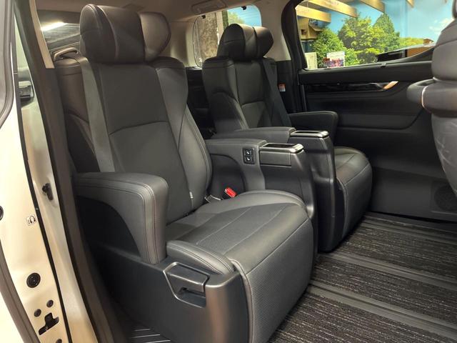 アルファード 2.5S Cパッケージ 4WD 後席モニター JBLサウンド メーカーナビ 両側電動ドア 全周囲カメラ デジタルインナーミラー ブラインドスポットモニター 寒冷地仕様 セーフティセンス 電動リアゲート シートエアコン ETC(10枚目)