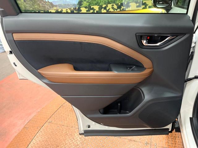 フォレスター プレミアムS:HEV EX 登録済未使用車 セットオプションCJ サンルーフ ハーマンカードン 11型ナビ マルチテレインモニター 茶革シート 視界拡張 スマートリアビューミラー リアビークルディテクション(52枚目)