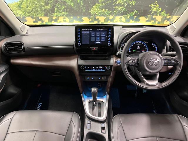 ヤリスクロス ハイブリッドZ 8型ディスプレイオーディオ 全周囲カメラ ブラインドスポットモニター パワーバックドア シートヒーター 禁煙車 レーダークルーズ セーフティセンス パワーシート フルセグ パークアシスト LEDヘッド(2枚目)