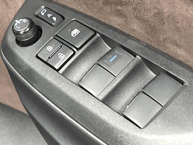 ヤリスクロス ハイブリッドZ 8型ディスプレイオーディオ 全周囲カメラ ブラインドスポットモニター パワーバックドア シートヒーター 禁煙車 レーダークルーズ セーフティセンス パワーシート フルセグ パークアシスト LEDヘッド(36枚目)