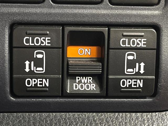 ヴォクシー ハイブリッドV 後席モニター 8型ナビ 両側パワスラ 7人乗り 禁煙車 シートヒーター クルコン LEDヘッド 純正15アルミ リアオートエアコン オートライト コーナーセンサー バックカメラ ETC フルセグTV(6枚目)