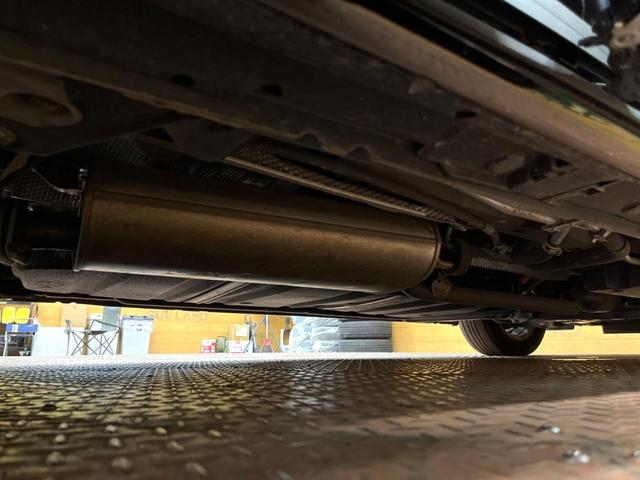 ヴォクシー ハイブリッドV 後席モニター 8型ナビ 両側パワスラ 7人乗り 禁煙車 シートヒーター クルコン LEDヘッド 純正15アルミ リアオートエアコン オートライト コーナーセンサー バックカメラ ETC フルセグTV(38枚目)