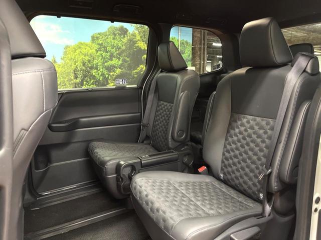 ヴォクシー S-Z 禁煙車 10型ナビ 3眼LEDヘッド 両側電動ドア バックカメラ 衝突軽減システム レーダークルーズ シートヒーター ハーフレザーシート コーナーセンサー LEDヘッド ETC 純正17インチアルミ(44枚目)