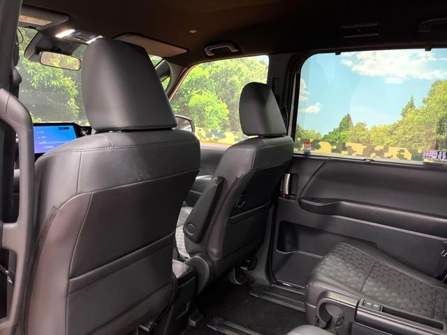 ヴォクシー S-Z 禁煙車 10型ナビ 3眼LEDヘッド 両側電動ドア バックカメラ 衝突軽減システム レーダークルーズ シートヒーター ハーフレザーシート コーナーセンサー LEDヘッド ETC 純正17インチアルミ(45枚目)