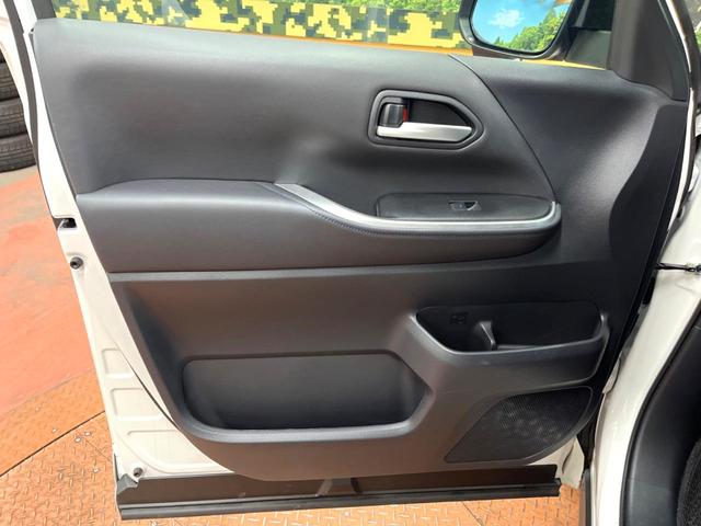 ヴォクシー S-Z 禁煙車 10型ナビ 3眼LEDヘッド 両側電動ドア バックカメラ 衝突軽減システム レーダークルーズ シートヒーター ハーフレザーシート コーナーセンサー LEDヘッド ETC 純正17インチアルミ(47枚目)