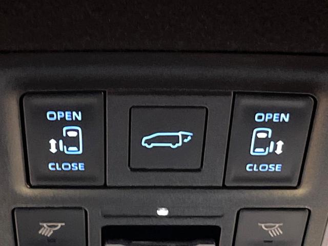 ヴォクシー ハイブリッドS-Z 後席モニター 快適利便PKG トヨタチームメイト 3眼LED 10型ナビ 全周囲カメラ 両側電動ドア 電動リアゲート ブラインドスポットモニター レーダークルーズ クリアランスソナー 禁煙車(7枚目)