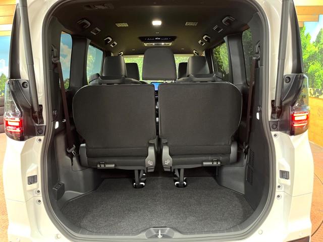 ヴォクシー ハイブリッドS-Z 後席モニター 快適利便PKG トヨタチームメイト 3眼LED 10型ナビ 全周囲カメラ 両側電動ドア 電動リアゲート ブラインドスポットモニター レーダークルーズ クリアランスソナー 禁煙車(11枚目)