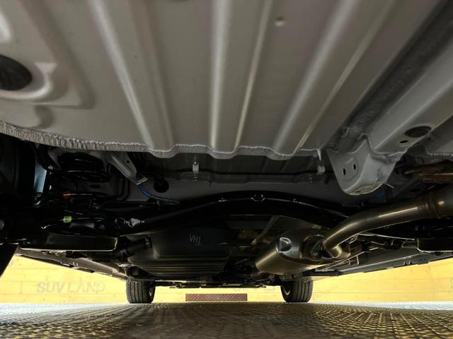 ヴォクシー ハイブリッドS-Z 後席モニター 快適利便PKG トヨタチームメイト 3眼LED 10型ナビ 全周囲カメラ 両側電動ドア 電動リアゲート ブラインドスポットモニター レーダークルーズ クリアランスソナー 禁煙車(20枚目)