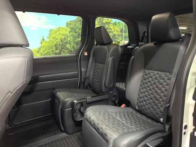 ヴォクシー ハイブリッドS-Z 後席モニター 快適利便PKG トヨタチームメイト 3眼LED 10型ナビ 全周囲カメラ 両側電動ドア 電動リアゲート ブラインドスポットモニター レーダークルーズ クリアランスソナー 禁煙車(53枚目)