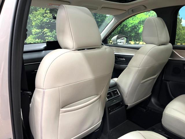 CX-80 XD Lパッケージ パノラマサンルーフ BOSEサウンド 禁煙車 12型ナビ 全周囲カメラ 後席ウォークスルー ブラインドスポットモニター パワーバックドア 衝突軽減 ステアリングヒーター クリアランスソナー フルセグ(26枚目)