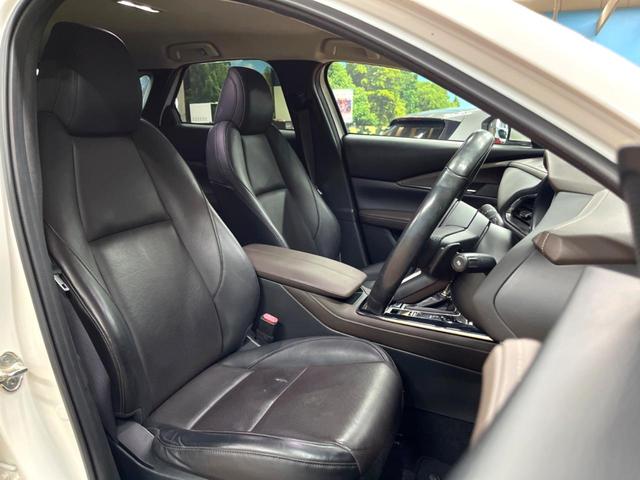 CX-30 20S Lパッケージ 全周囲カメラ 禁煙車 レーダークルーズ 電動リアゲート シートヒーター レザーシート パワーシート ハンドルヒーター コーナーセンサー LEDヘッド ETC 純正18インチアルミ オートハイビーム(8枚目)
