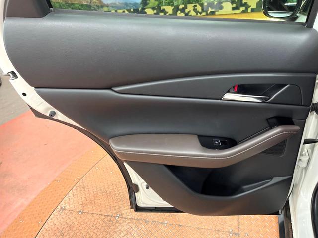 CX-30 20S Lパッケージ 全周囲カメラ 禁煙車 レーダークルーズ 電動リアゲート シートヒーター レザーシート パワーシート ハンドルヒーター コーナーセンサー LEDヘッド ETC 純正18インチアルミ オートハイビーム(53枚目)