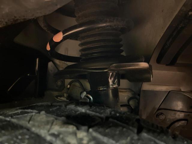 セレナ ハイウェイスター VセレクションII 純正エアロ 後席モニター セーフティパックB 9型ナビ 全周囲カメラ プロパイロット デジタルインナーミラー 両側パワスラ パークアシスト 衝突軽減 純正16アルミ LEDヘッド フルセグTV ETC(20枚目)