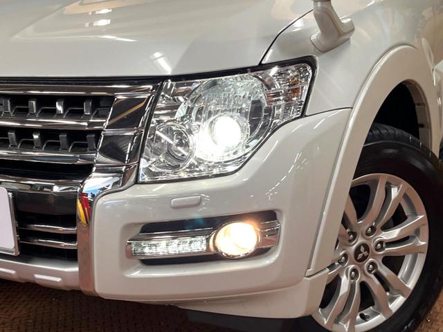 パジェロ ショート VR-II サンルーフ SDナビ バックカメラ クルーズコントロール パワーシート シートヒーター 禁煙車 HIDヘッド ETC 純正18インチアルミ Bluetooth再生 オートマティックハイビーム(11枚目)