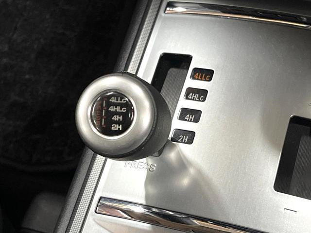 パジェロ ショート VR-II サンルーフ SDナビ バックカメラ クルーズコントロール パワーシート シートヒーター 禁煙車 HIDヘッド ETC 純正18インチアルミ Bluetooth再生 オートマティックハイビーム(32枚目)